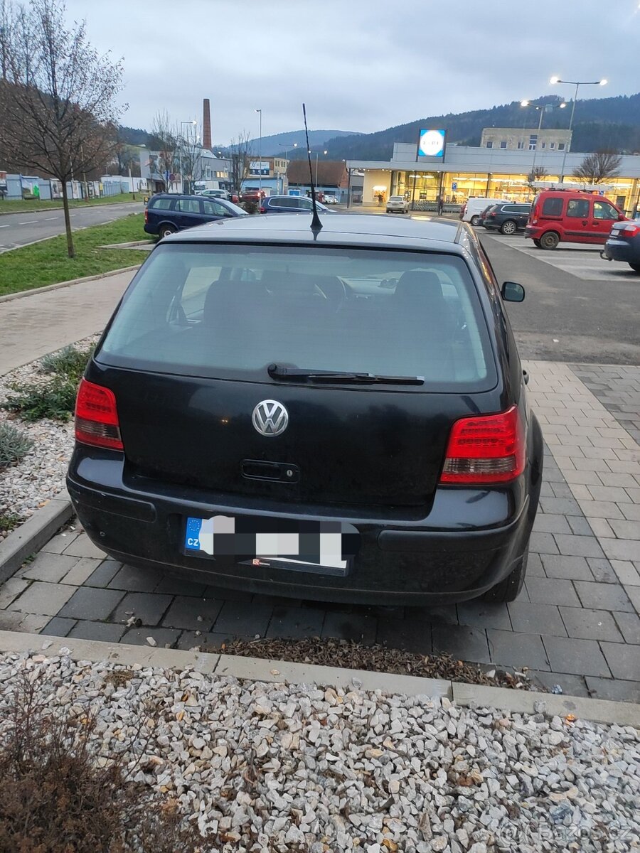 Golf 4 - 3