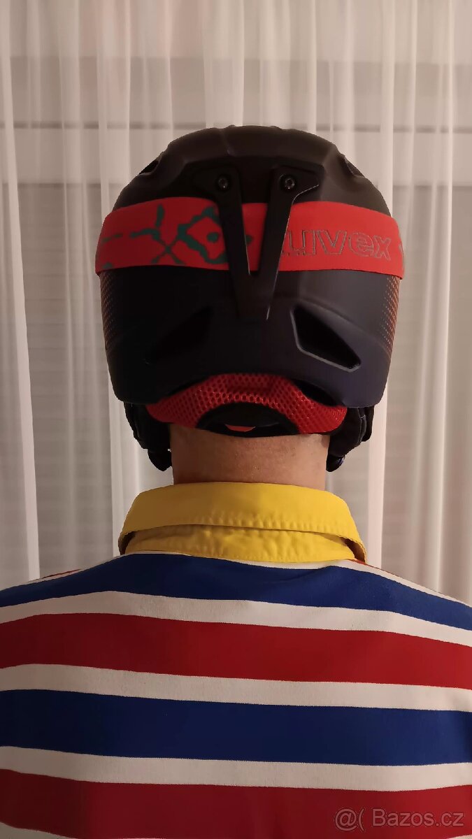 Lyžařská helma s brýlemi - 3