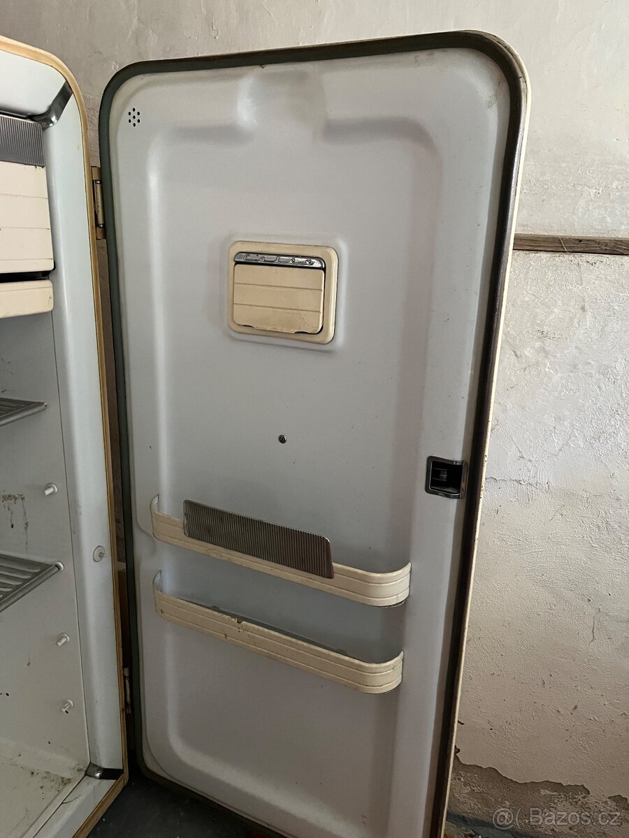 Retro lednice Calex funkční - 3