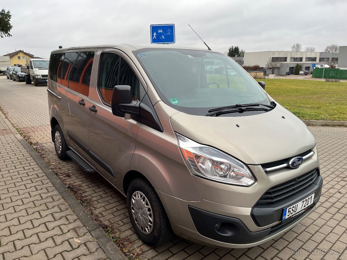 Ford Transit Custom 2.2 TDCi 9 Míst - 3