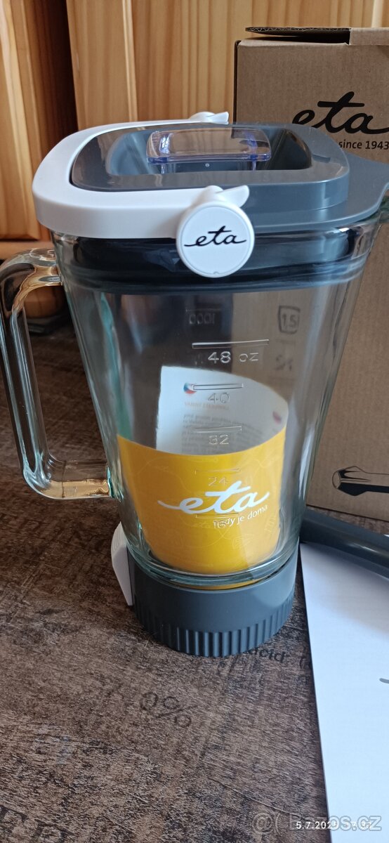 Mixér skleněný ETA - 3