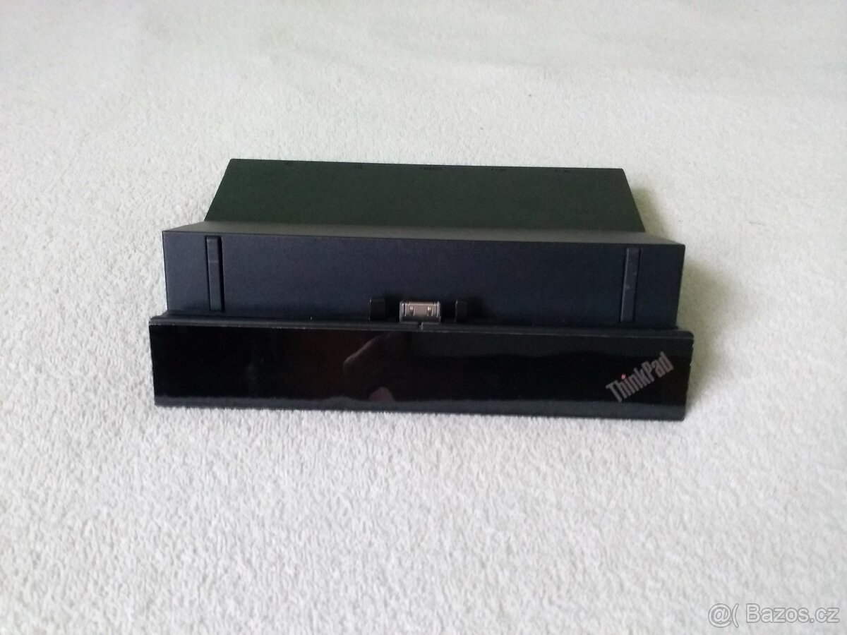 Lenovo ThinkPad Tablet Dock - 3