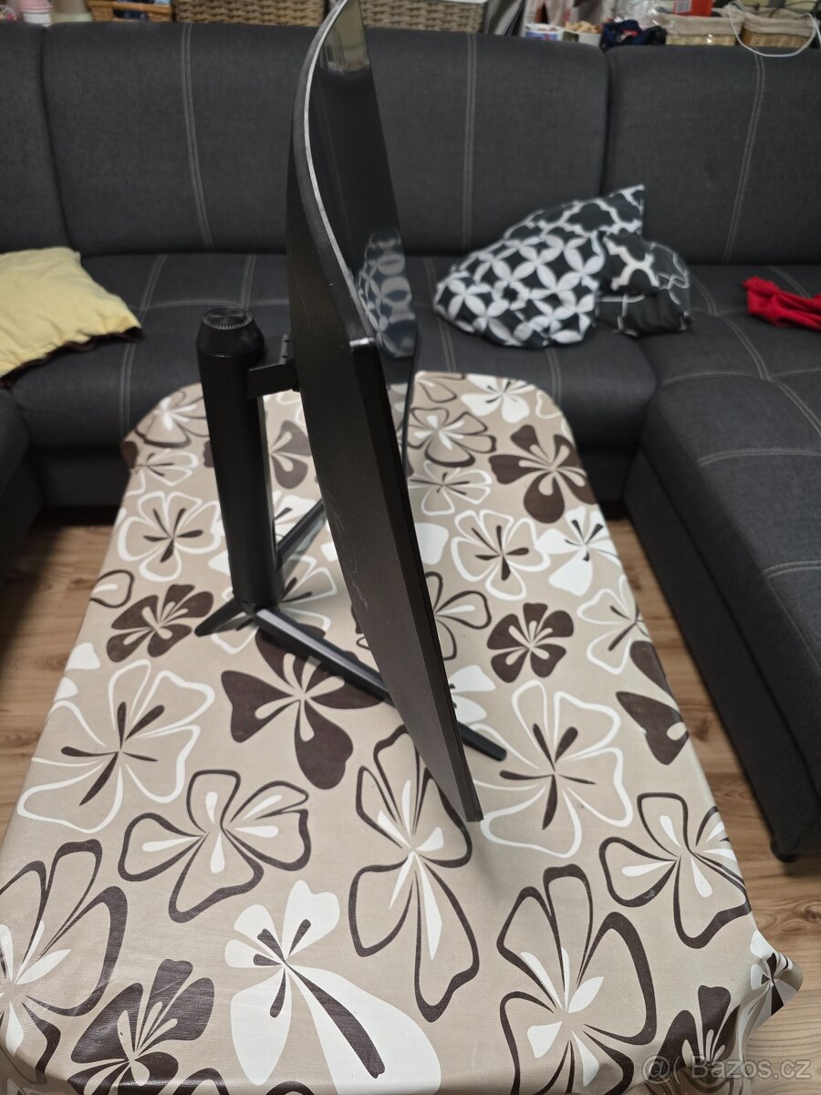 31.5" MSI Optix AG321CQR - 3