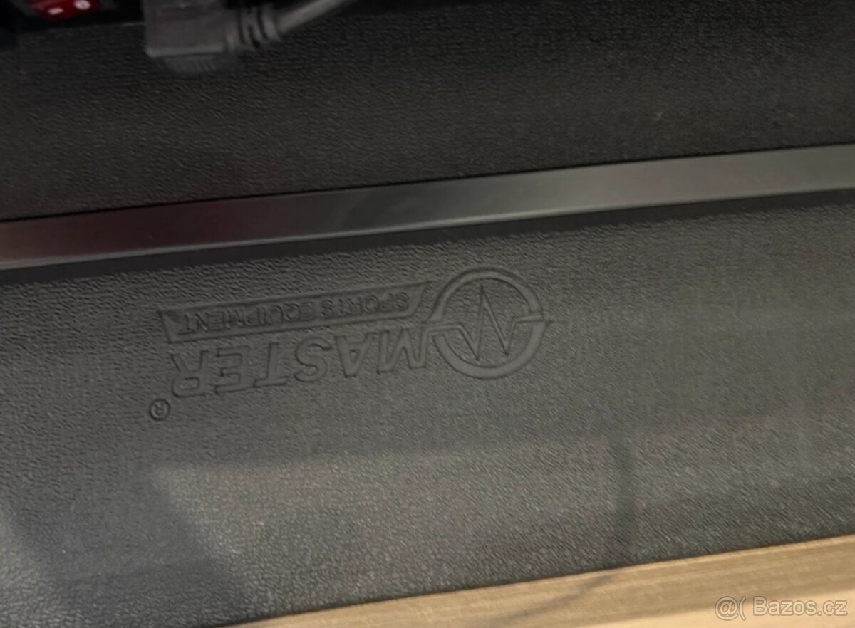 Běhací pás Master F11 - 3