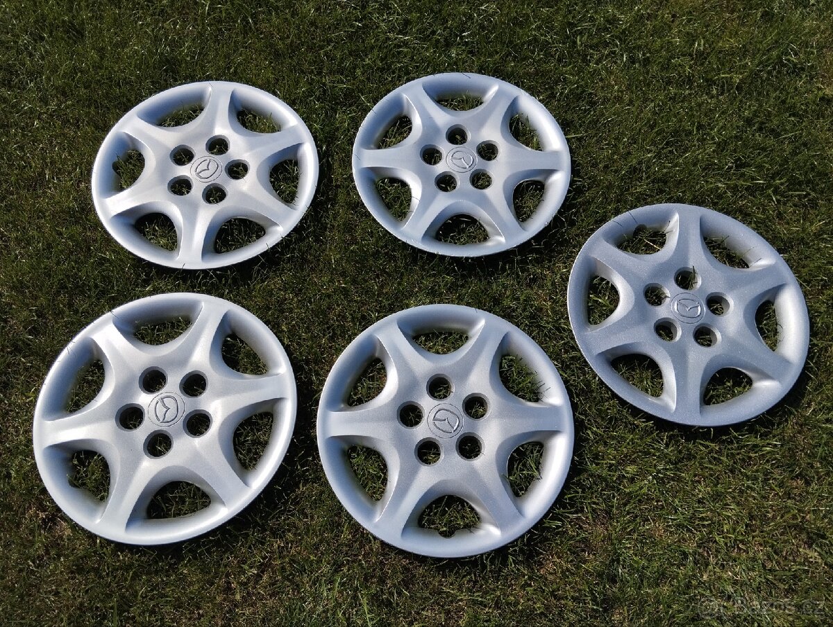 Poklice, kryty kol Mazda r15 - 3
