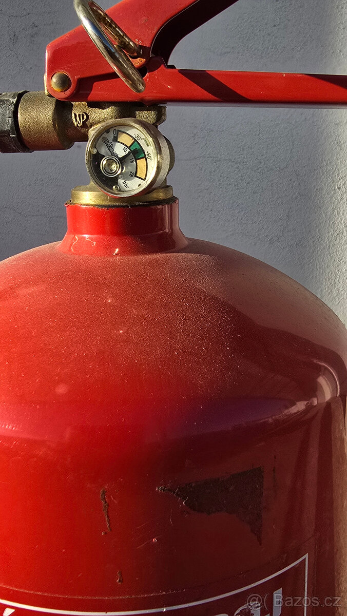 Hasící přístroj práškový - 3