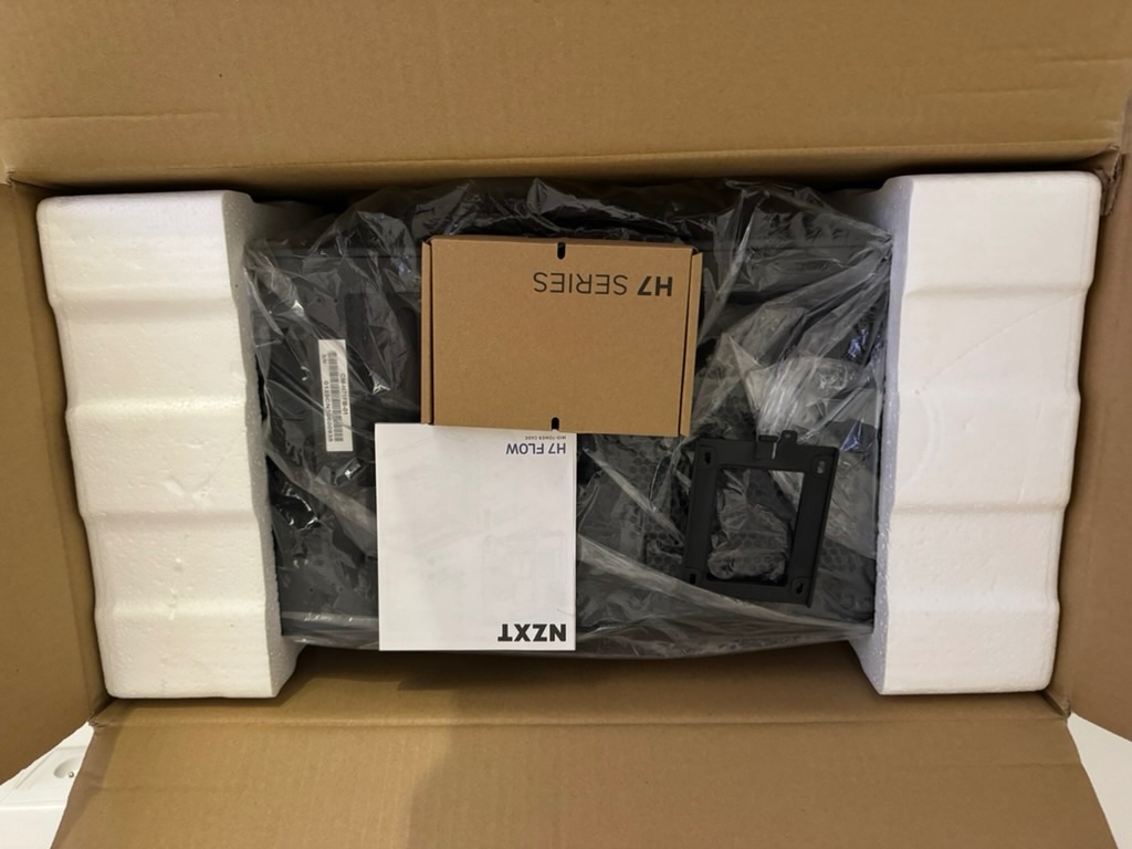 Počítačová skříň / Case - NZXT H7 Flow - 3