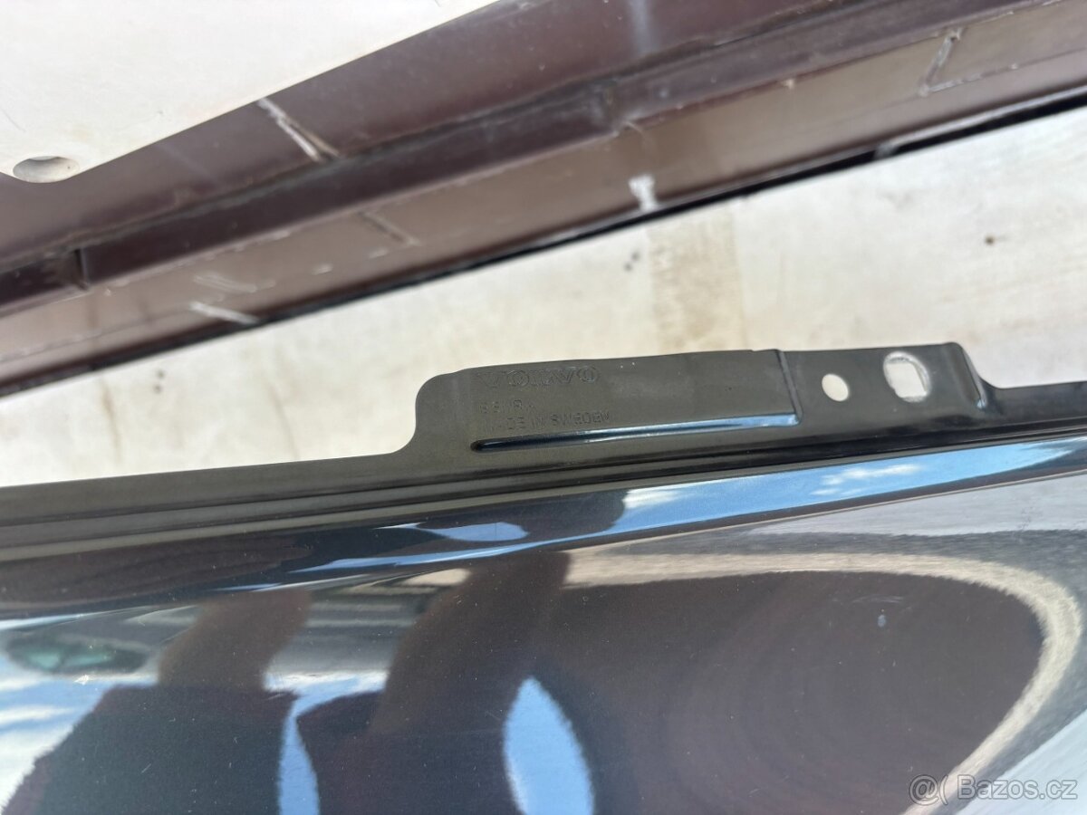 Přední pravý blatník Volvo XC 60- - 3