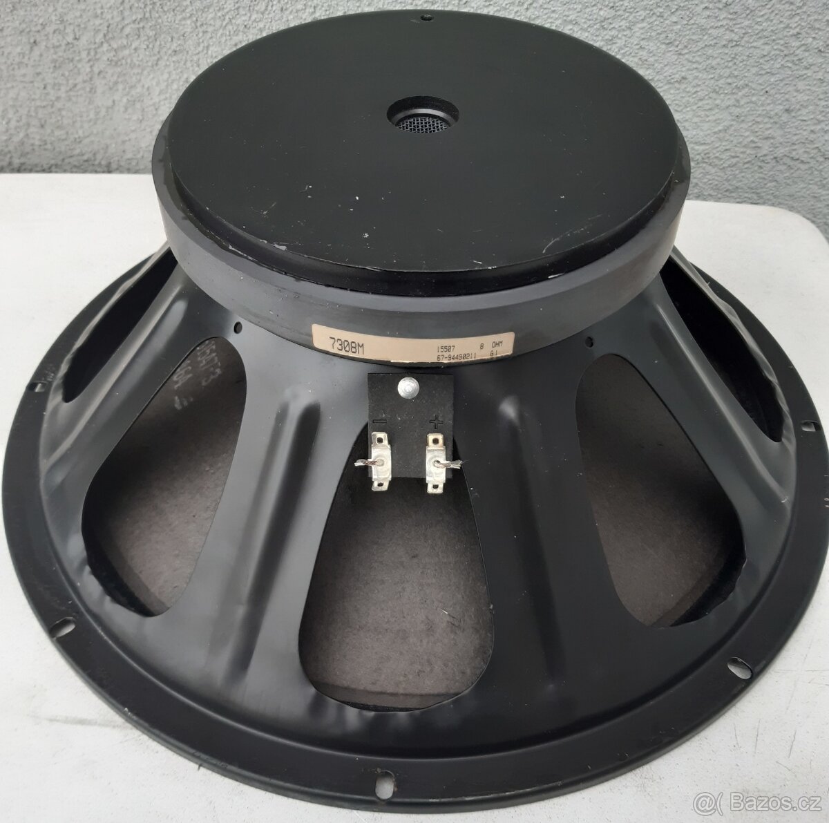 Reprobedna pro baskytaru bez zesilovače s repro. EMINENCE - 3