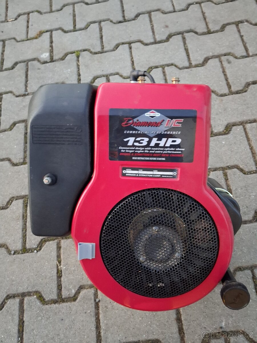 MOTOR DO ZAHRADNIHO TRAKTORU BRIGGS - 3