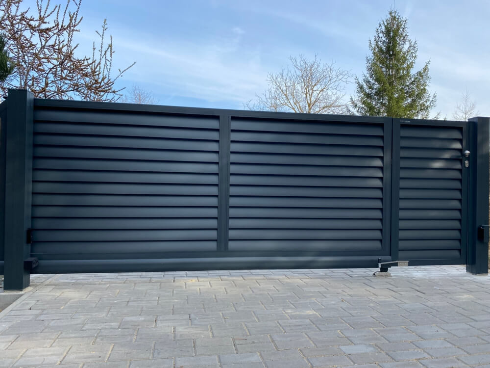 Posuvná brána + branka - 3