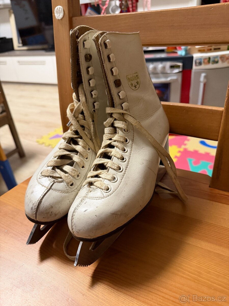 dívčí/dětské kožené brusle Botas, vel. 23 (stélka 22,5) - 3