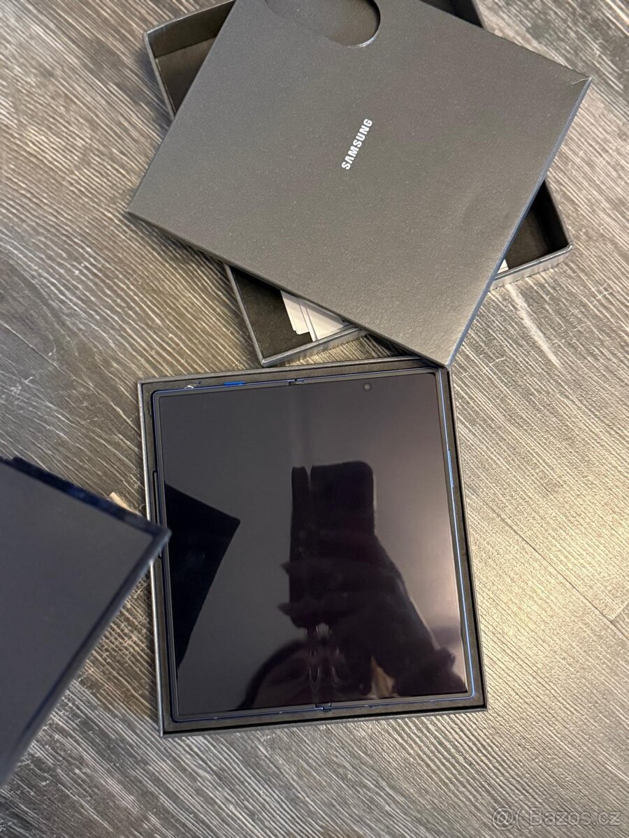 Samsung Z Fold 7 - 3