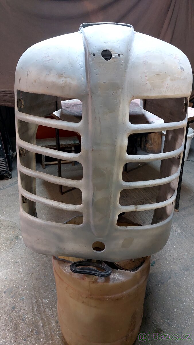 Kapota Zetor 4011 - 3