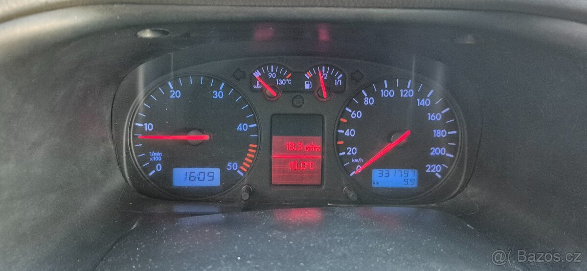 Vw t4 2.5 tdi 75kw multivan 4x4 syncro rok 00 - 3