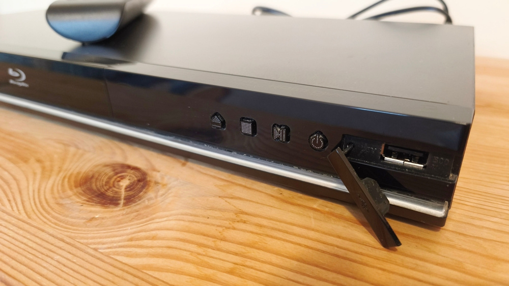 Blu-ray, DVD přehrávač SAMSUNG BD-D5100 - Super stav - 3