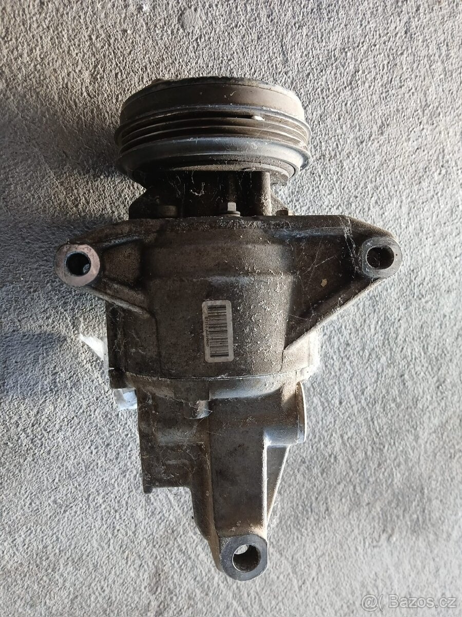 Kompresor klimatizace 926000287R DACIA - 3