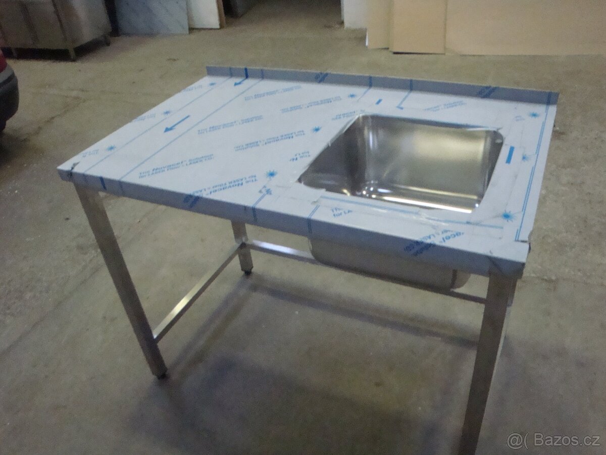 Nerezový stůl - 3