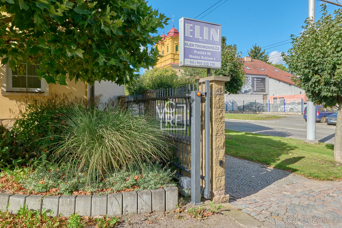 Prodej rodinného domu na Pražské třídě v Hradci Králové - Ku - 3