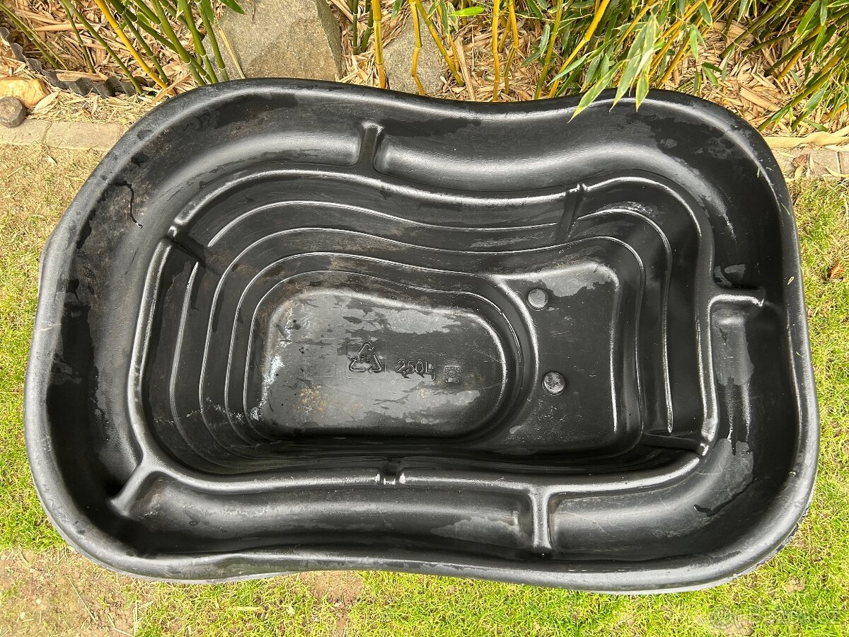 Zahradni plastove jezirko 250L - 3