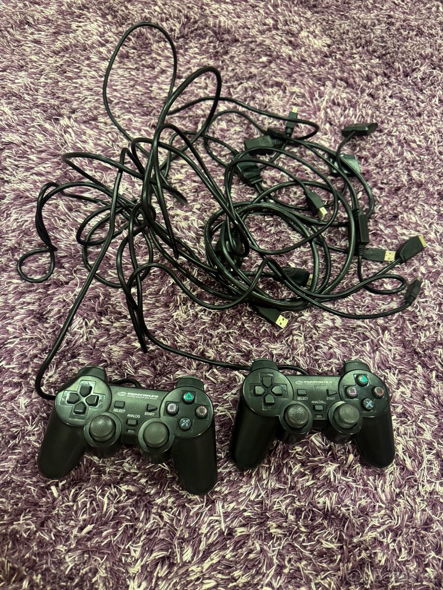 PS3 s příslušenstvím + hry - 3