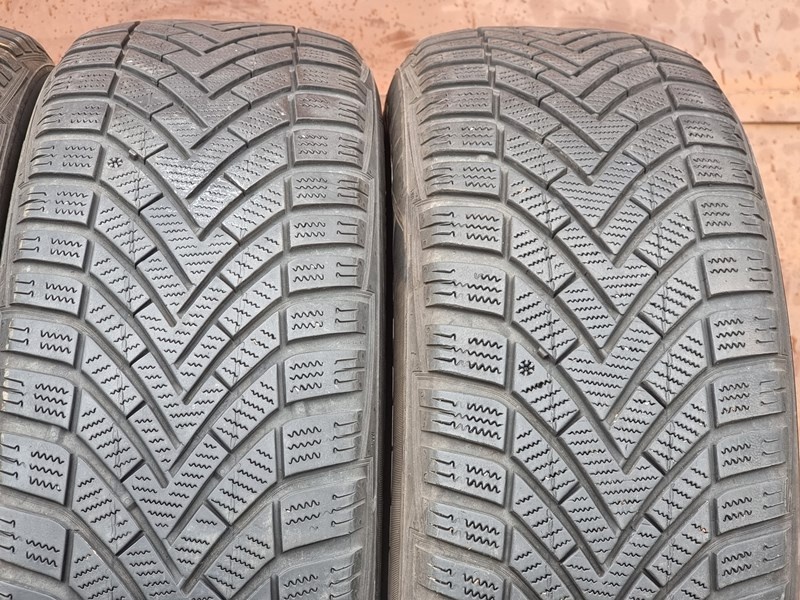 Zimní Vredestein 205/60/16 - 3
