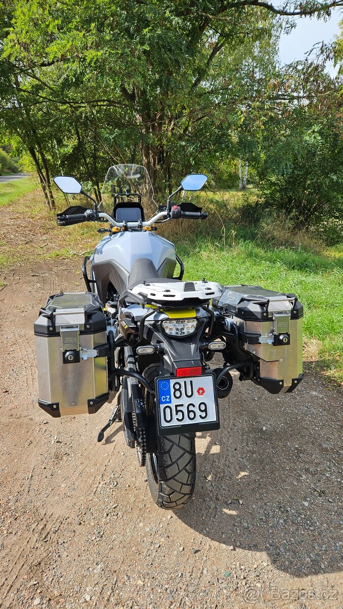 Suzuki V-strom 800de - 3