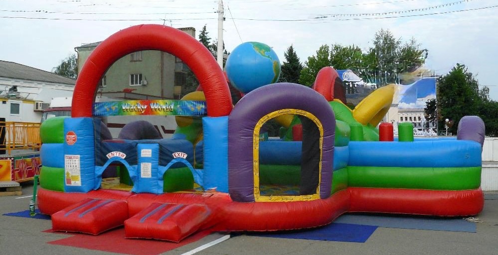 Prodám nafukovací labyrint se skluzavkou Výroba USA - 3