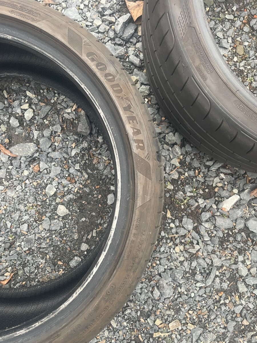 Pneu Goodyear 205/40 R17 - 3