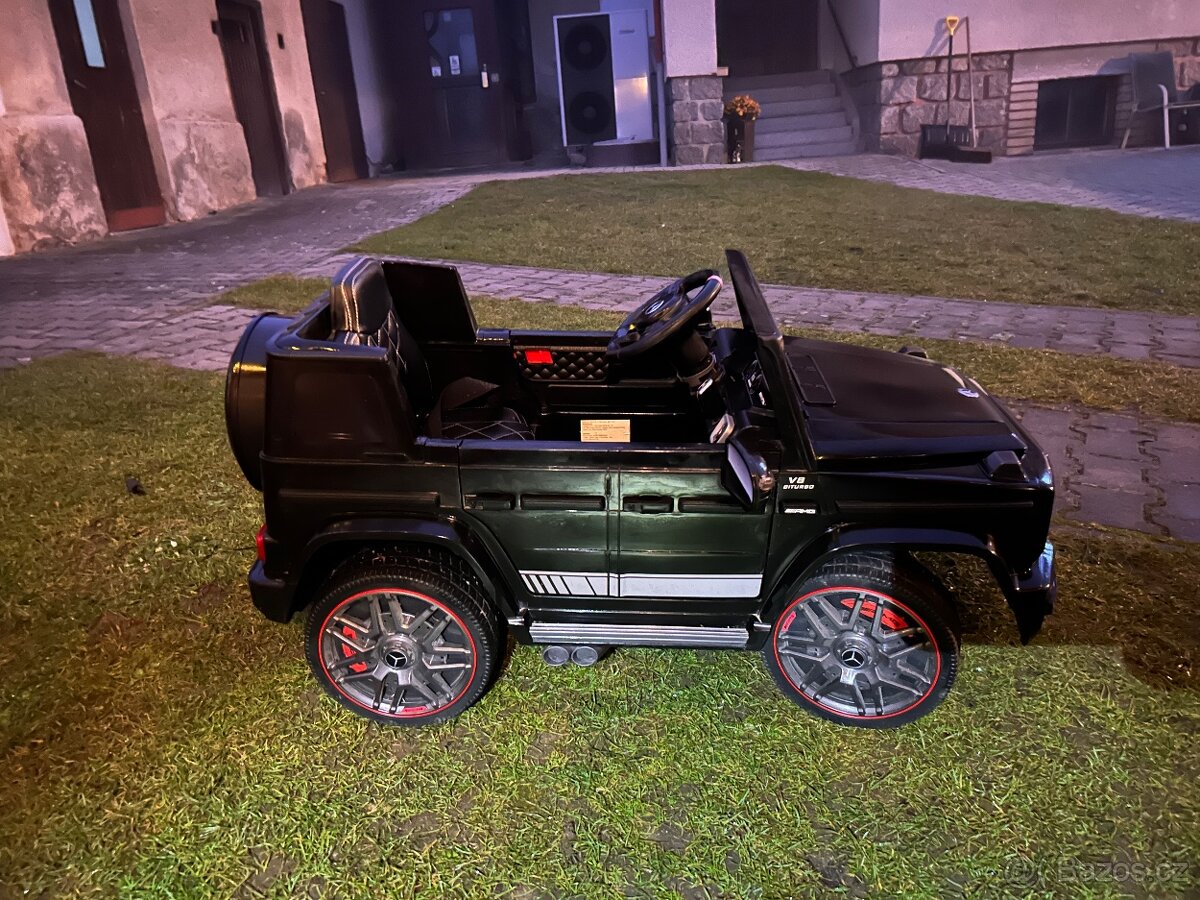 Dětské autíčko Mercedes G63 4x4 - 3