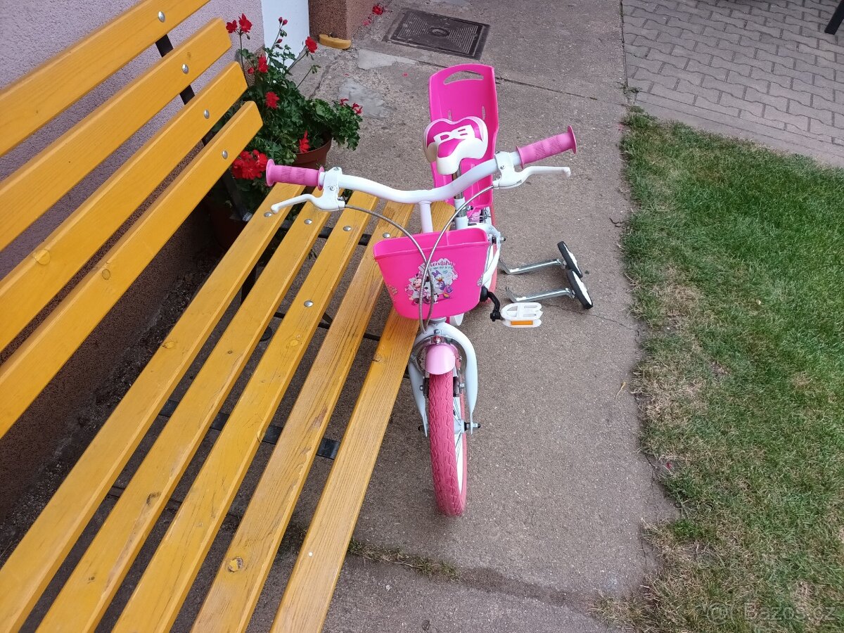 Dívčí kolo s Minnie - 3
