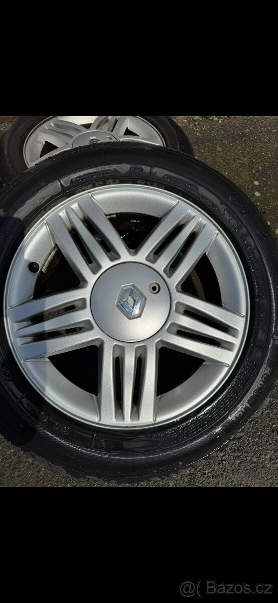Alu Renault 16” + Goodyear EfficientalGrip Runflat 205/60/16 - 3