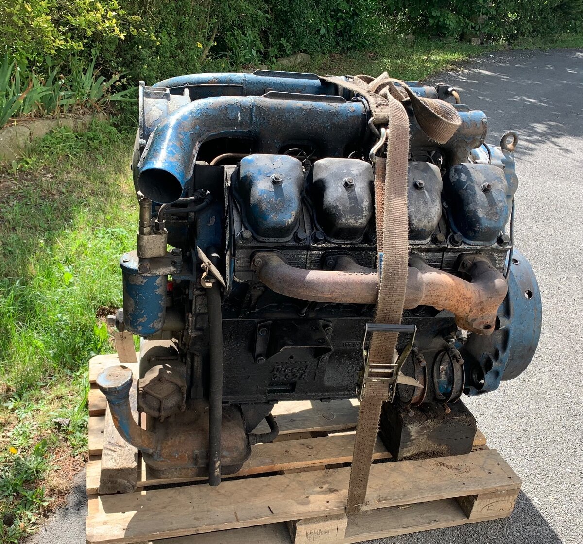 MOTOR TATRA 148 na opravu nebo ND - 3