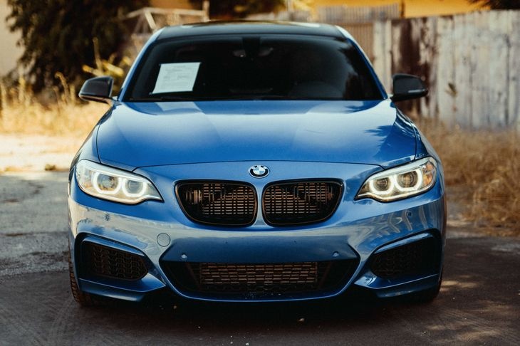 BMW "M2" M235i 2015 cca 400 koní, zadohrab, krásné auto - 3