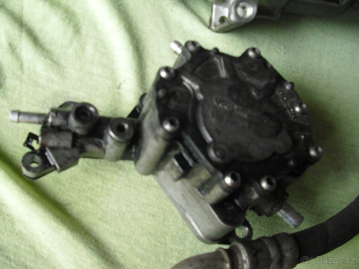 VW CADDY 1,9 TDi 2008-TURBO,ALTERNATOR - 3