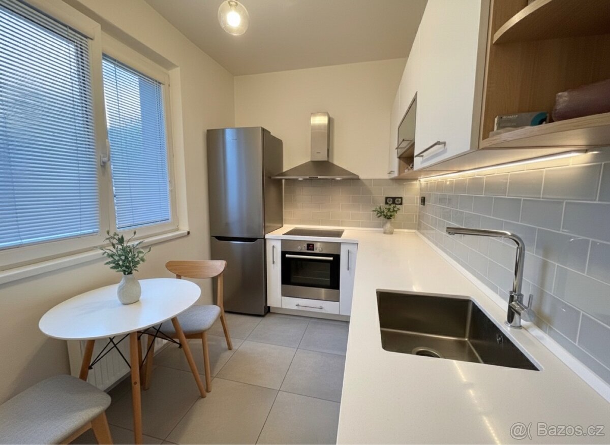 Prodej bytu 2+1 Zlín - Malenovice 56 m² - 3