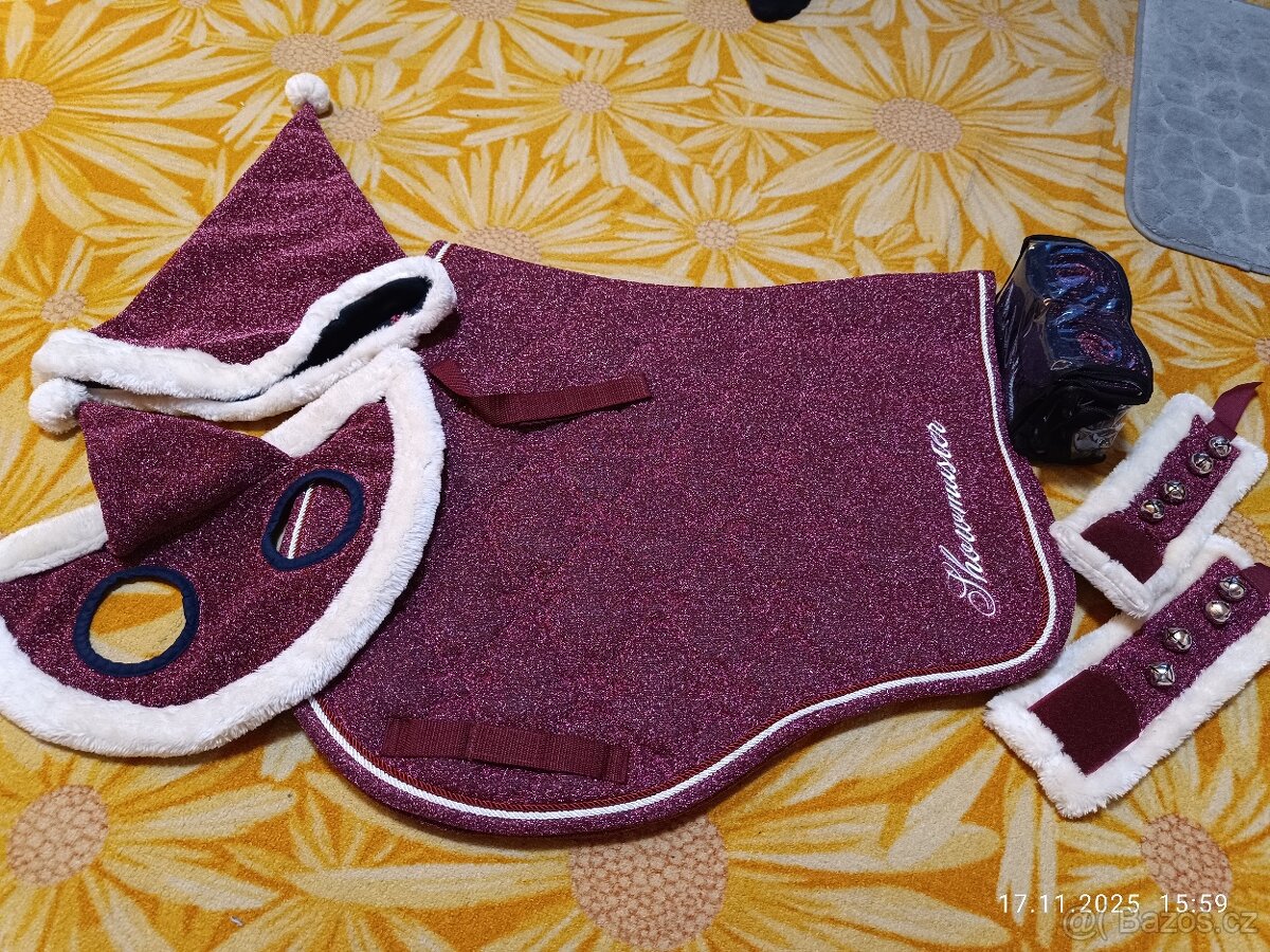 Více věcí, Eskadron sety, zvony, odpocky, ohlávky, Equiline - 3