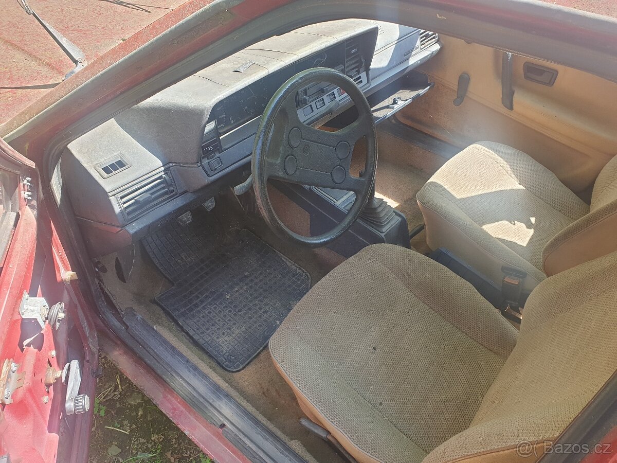 Dvojkovej Passat vw - nepojízdnej - 3