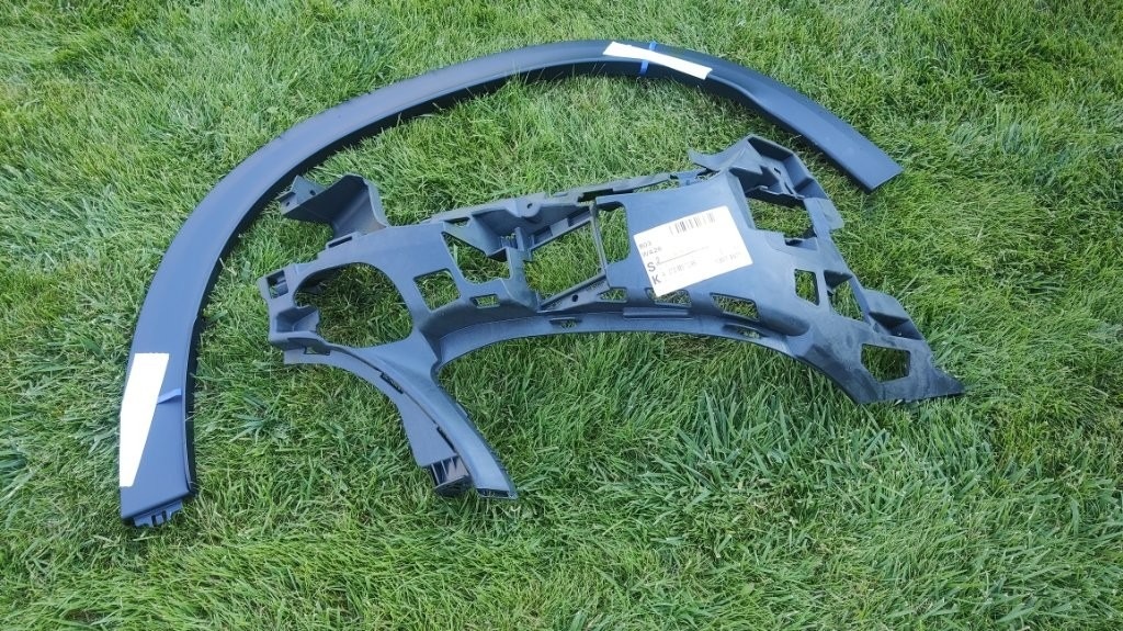 Mercedes E W213 - drziak naraznik Mercedes EQE - lem - 3