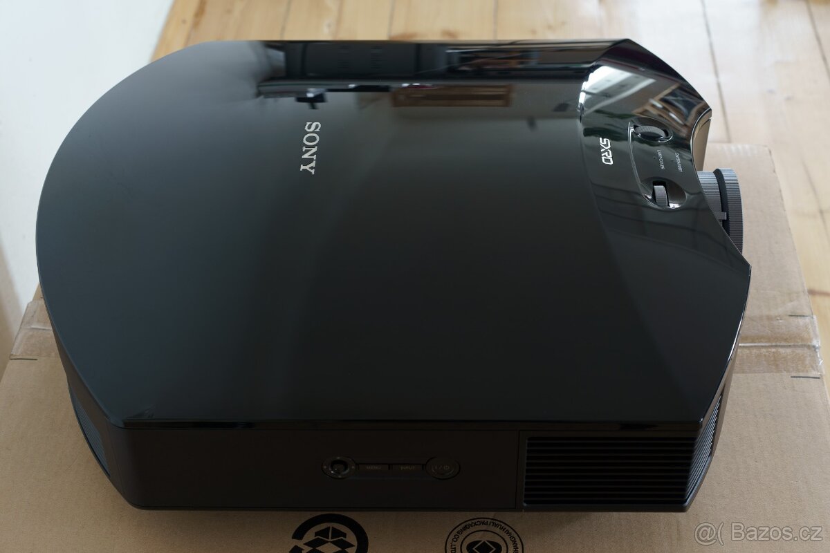 Projektor Sony VPL-HW40ES - 3