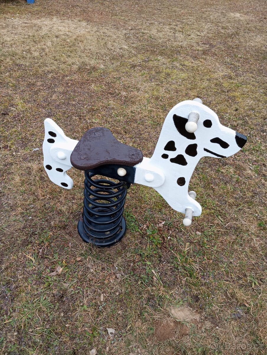 Pružinová houpačka, pes - 3