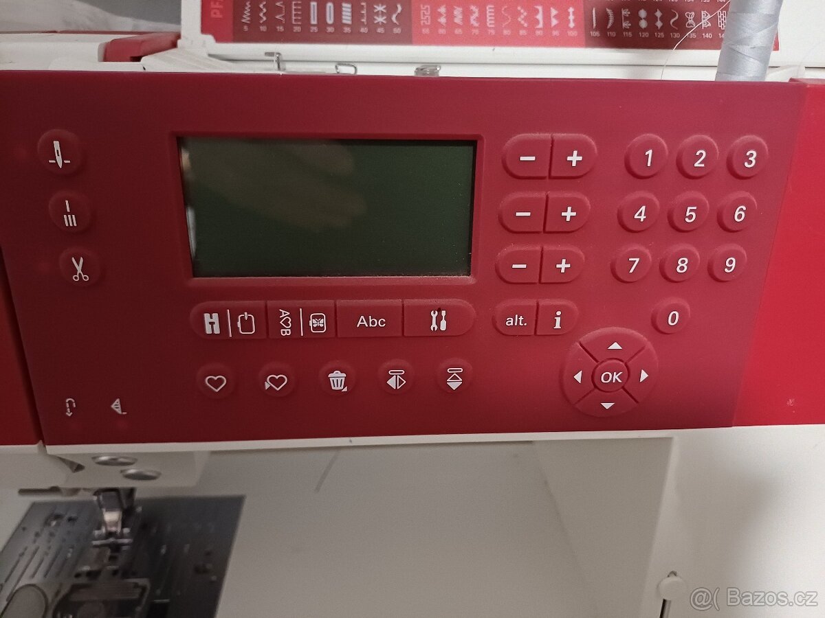 Pfaff creative + vyšívací jednotka - 3