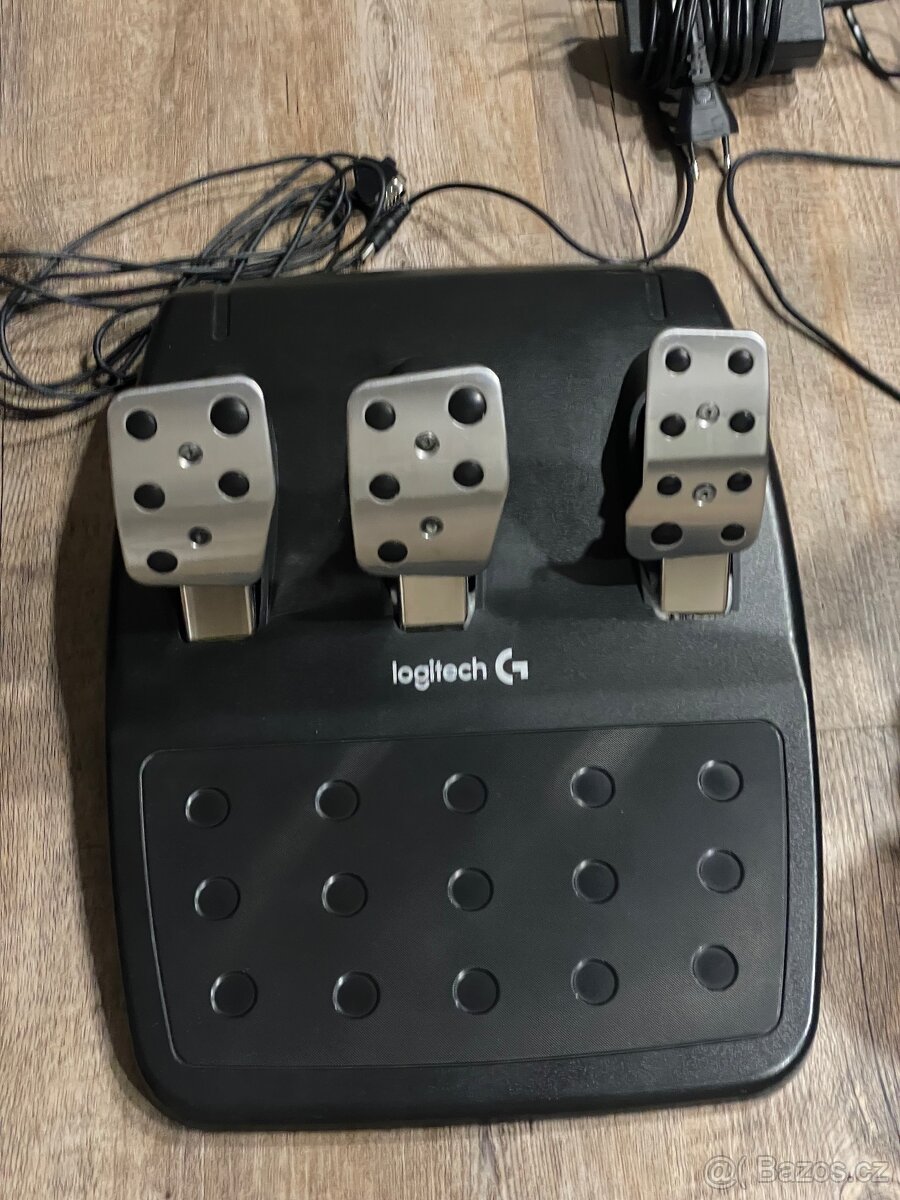 Herní volant Logitech G29 - 3