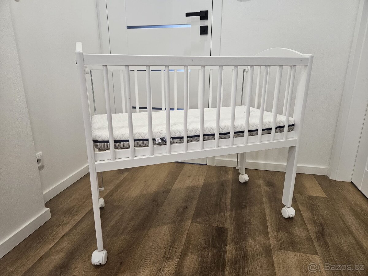 Dětská postýlka na kolečkách - 3