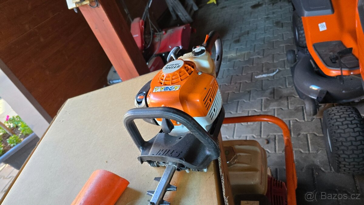 Plotostřih STIHL Hs82R - 3