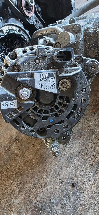 06F903023F Alternátor 140A - 3