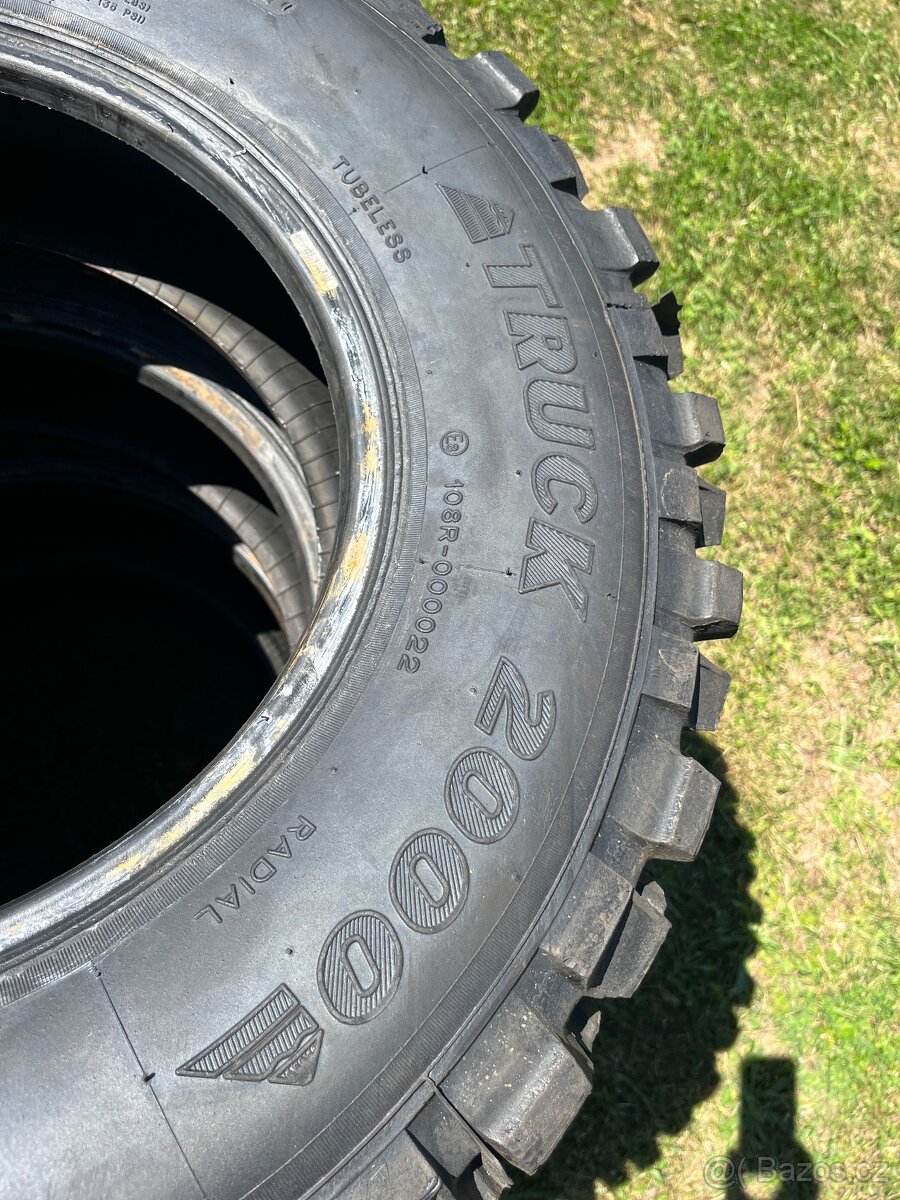 Offroad pneu 205/80 r16