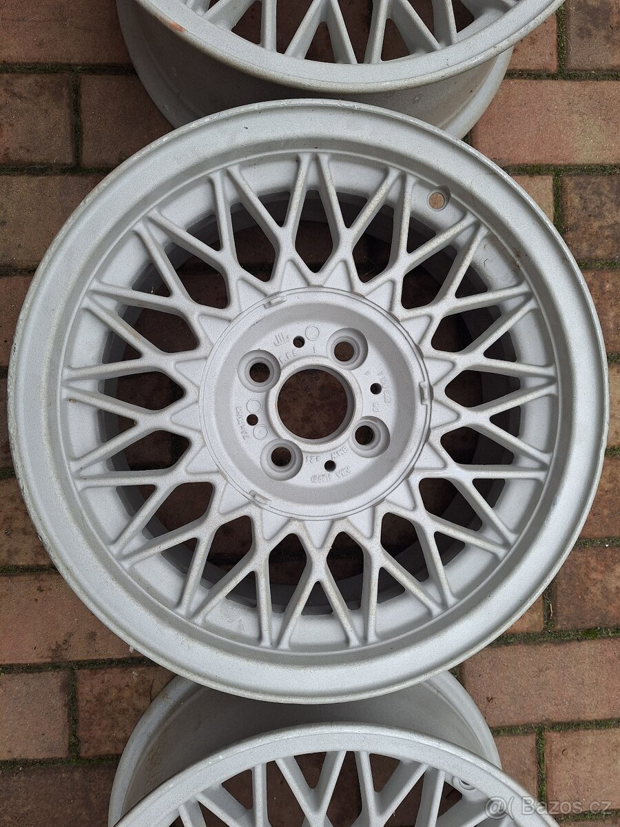 Styling 5 r15 4x100 - 3