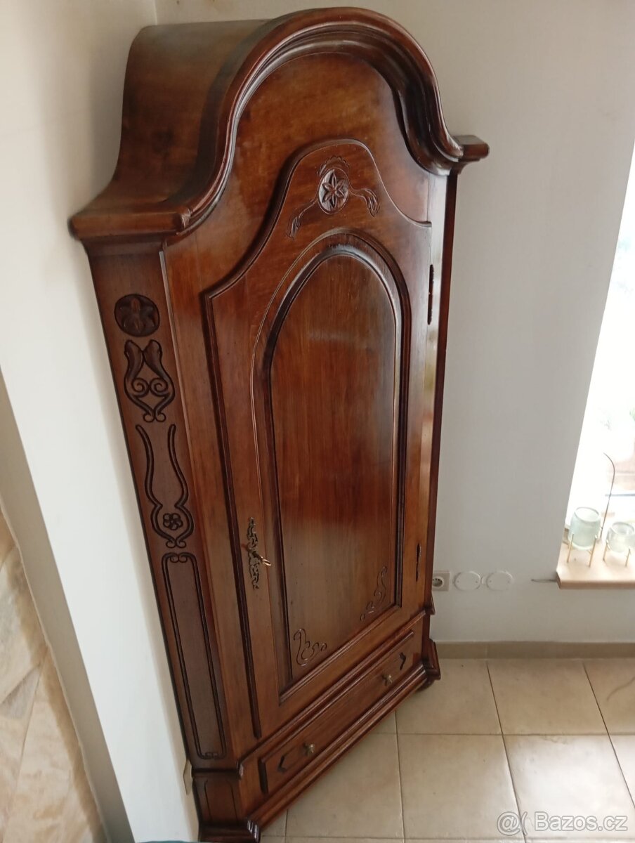 Starožitná rohová selská skříň Voglauer - 3