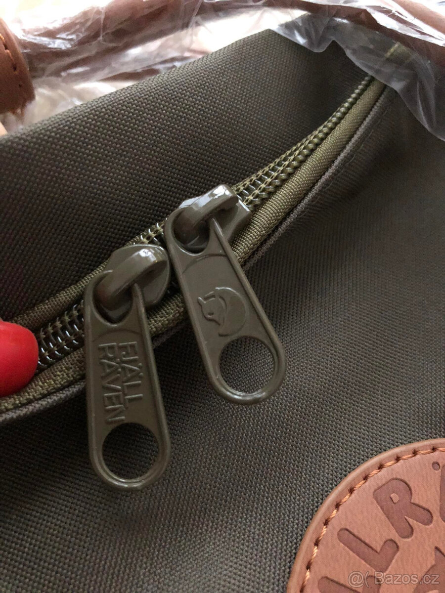 Nový batoh Fjällräven Kanken military s hnědými prvky - 3